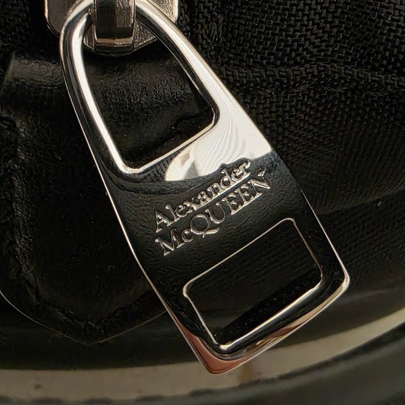 Alexander McQueen Harness Black Nylon Leather Travel Beauty Bag - Picture 3 of 12